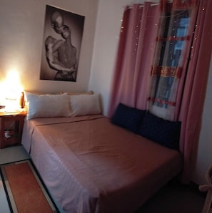 Internet, bed sheets - Romantic Nature Retreat, Unique & Cozy Tiny Home (Rizal)