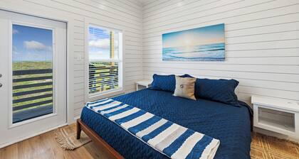 New! Front row!Beachfront! Private Pool