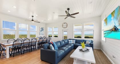 New!Beachfront|Private Pool|Shuffleboard!
