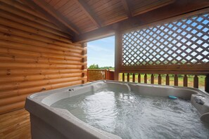 Utendørs boblebad