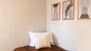 Room - Harbour Suite, Modern Stay Near NFLD ferry (North Sydney)