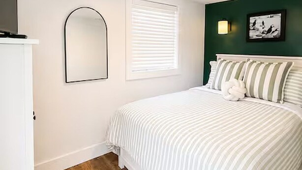 Room - Harbour Suite, Modern Stay Near NFLD ferry (North Sydney)