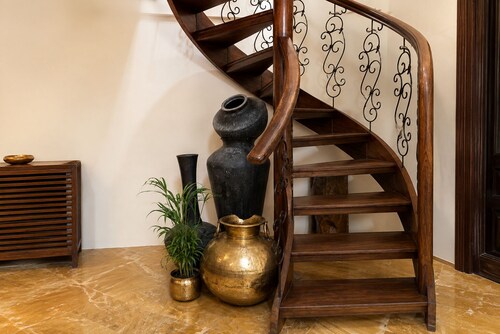 Vintage 4BHK Duplex Villa 