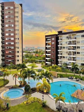 Pool - Modern Cozy Condo | Stunning Pool View | Prime City Location (Iloilo)