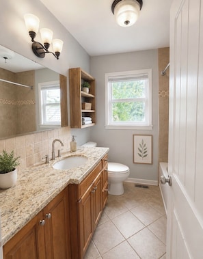 Bathroom - Charming 2-bedroom house in gorgeous Bountiful (Bountiful)