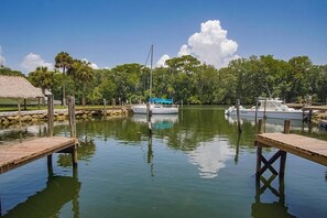 Marina - Tropical Paradise Studio | Water Views (Yankeetown)