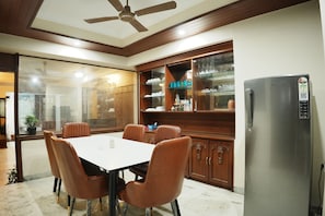 Dining - A mango tree stay (Bhopal)
