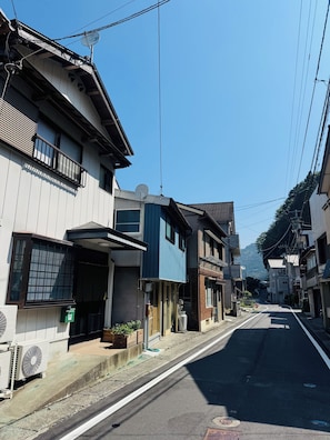 Property entrance - TOYONAGA INN - The Annex (Otoyo)