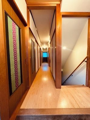 Interior entrance - TOYONAGA INN - The Annex (Otoyo)