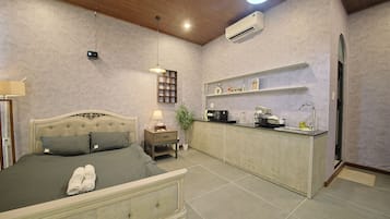 Estudio superior | Interior