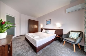Comfort Apartment, Balcony, Garden View | Desk, free WiFi