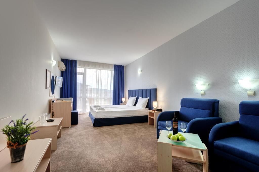 Double Room, Balcony, Garden View | Desk, free WiFi
