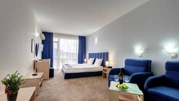 Double Room, Balcony, Garden View | Desk, free WiFi
