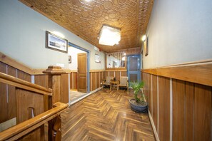 Interior - Lake Avenue by Stay Pattern (Srinagar)