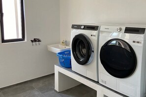 Immagine non classificata, 2 di 64, pulsante