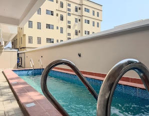 Pool - Cozy Studio in Victoria Island with Pool, Fast Wi-Fi & 24/7 Power (Lagos)