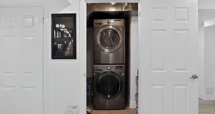 Luxury 2BR Basement near Wonderland/Vaughan, Wi-Fi