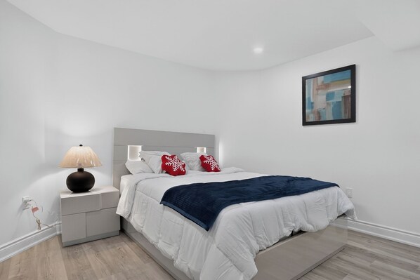 2 chambres, fer et planche à repasser, accès au Wi-Fi (inclus)