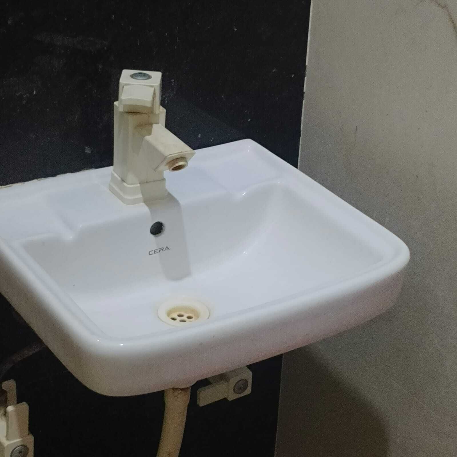 Standard Room, Air conditioning | Bathroom