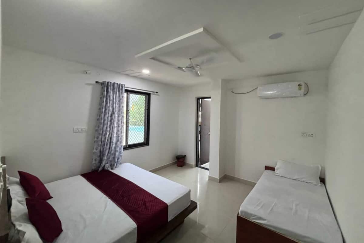 Habitación triple, aire acondicionado | Camas extra, wifi gratis y ropa de cama