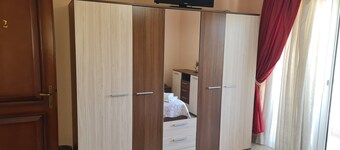 Quiet Room in Family Home with Free Covered Parking | Drama