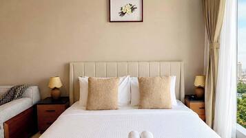 1 bedroom, in-room safe, iron/ironing board, travel cot