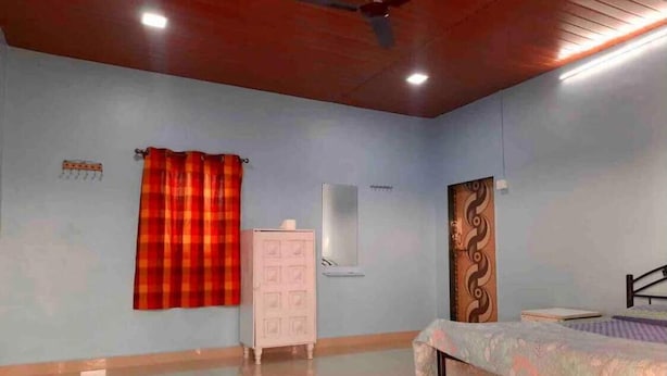 Deluxe Room | WiFi (free) - Lonavala Farm stay (Mawal)