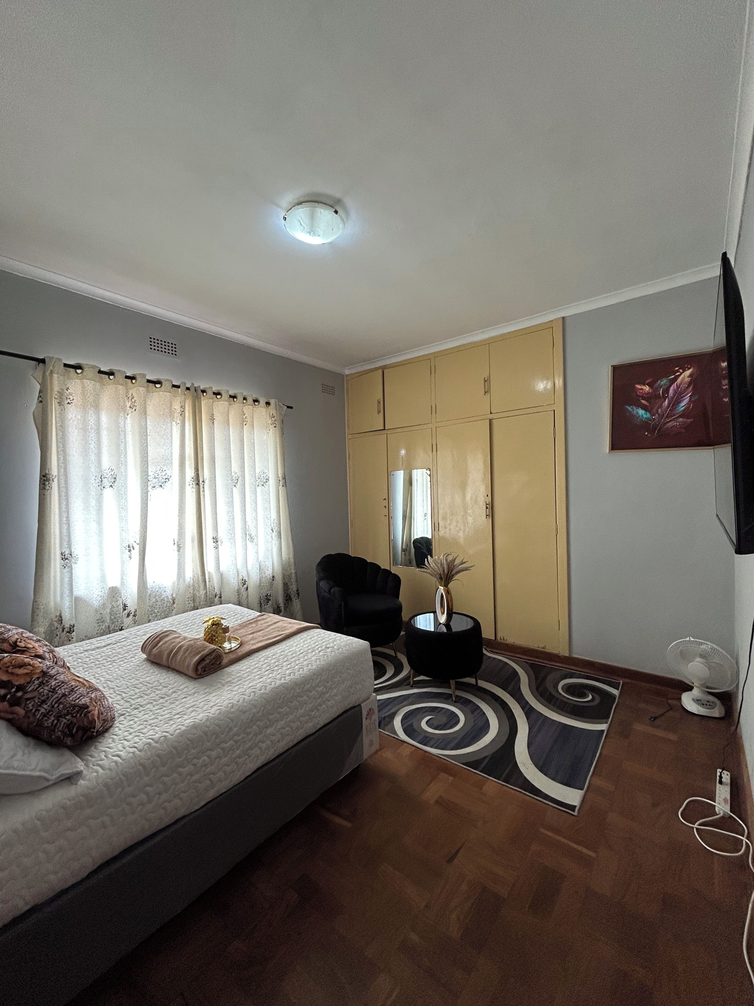 Kamar Double | Brankas, setrika/meja setrika, dan Wi-Fi gratis