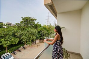 Property grounds - Stays & Cofy (Gurugram)