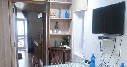 Mountain Escape 2BHK apartment in charming Mussoorie with great views
