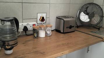 Fridge, microwave, stovetop, toaster
