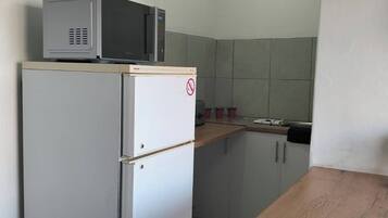 Fridge, microwave, stovetop, toaster