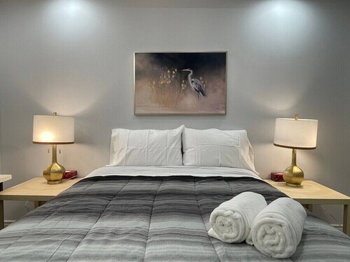 FIFA VIP Luxury Stay Oakville Townhouse 4BRToronto