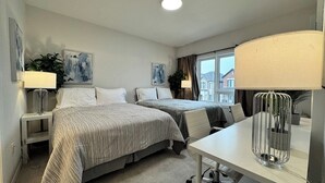 6 habitaciones, tabla de planchar con plancha, wifi y ropa de cama 