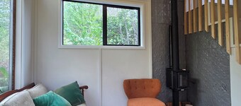 Queenstown cycle trail tiny house accommodation - please note, NO VEHICLE ACCESS
