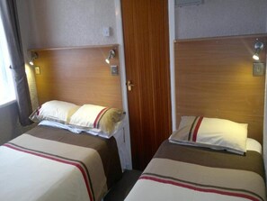 House - Standard Triple Room (Blackpool)