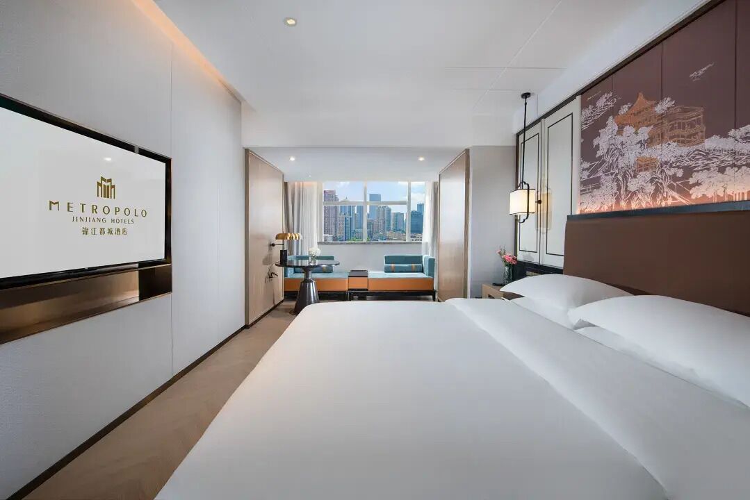 Suite ejecutiva, vistas a la ciudad | Escritorio, espacio para trabajar con un portátil, wifi gratis