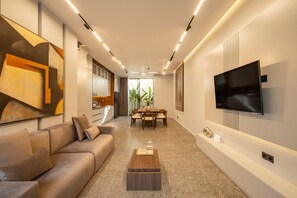 TV - Umalas 2BR Private Pool Villa, Great Location (Umalas)