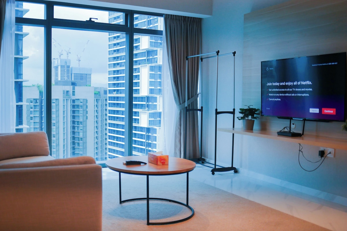 Comfort Apartment, 2 Bedrooms, City View | Living area