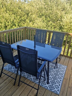 Outdoor dining - The House of the Swallows 2 (Fort-Mahon-Plage)