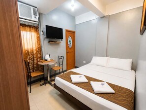 Acceso a internet y ropa de cama 