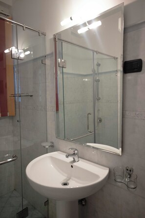 Bathroom - Eco Serenity Kandy (Kandy)