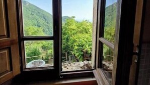 Interior - Relaxing Home with a View of the Sea (Toscana)