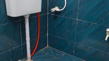 Jabón, papel higiénico