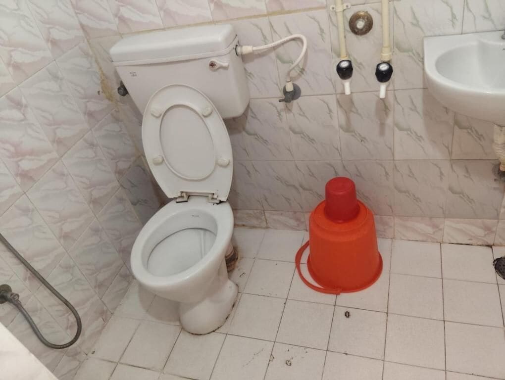 Basic Double Room | Bathroom | Shower