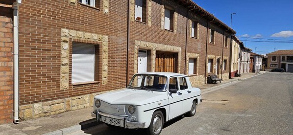 Property grounds - Single-family home (Pobladura de Bernesga)