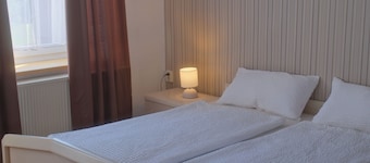 Gemütliche Ferienwohnung für 2-4 Pers.im Gasthof "Zwahr" mit Blick zum Spitzberg