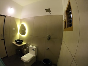 Villa de lujo | Baño | Regadera, amenidades de baño gratuitas, toallas
