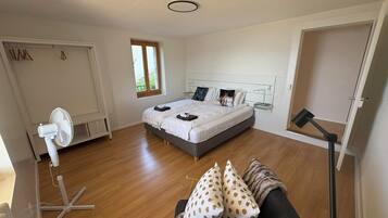 2 Schlafzimmer, Bügeleisen/Bügelbrett, kostenloses WLAN, Bettwäsche