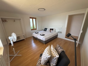 2 Schlafzimmer, Bügeleisen/Bügelbrett, kostenloses WLAN, Bettwäsche